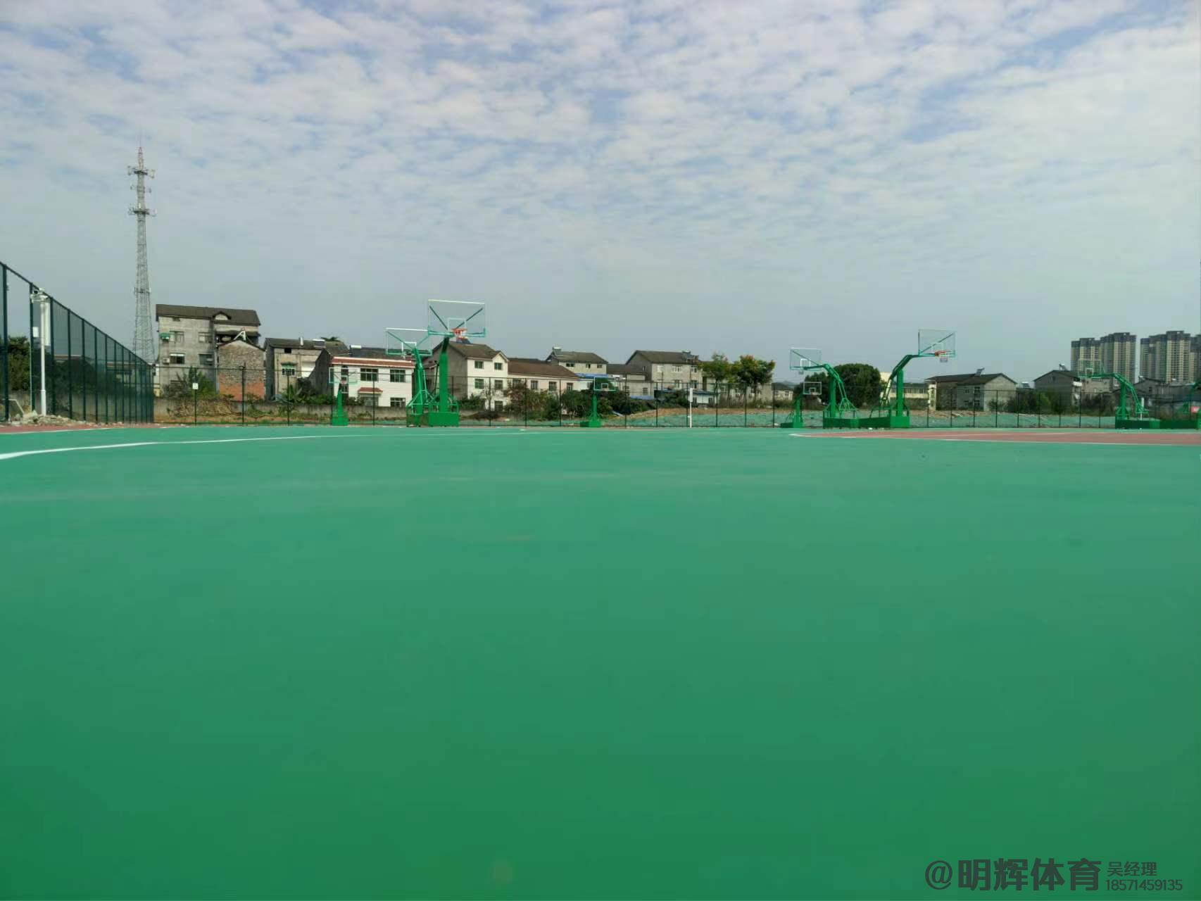 联系我们硬地丙烯酸球场的优缺点